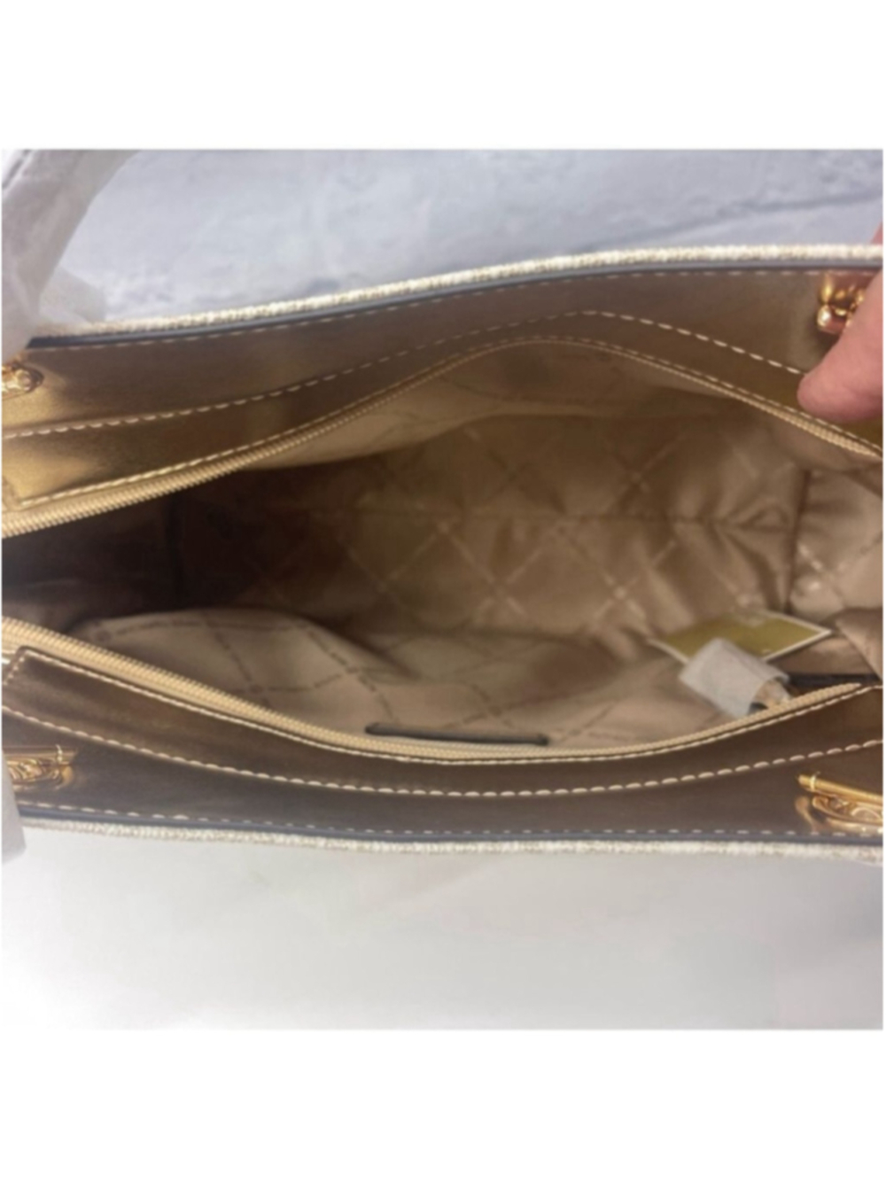 Michael Kors Chain Tote & Wallet Set MK Signature Logo Pale Gold/Cream - Picture 5 of 13